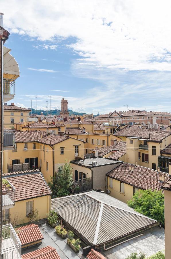 Inner Bo, Terrazzino Vista Tetti In Centro Storico Bologna Exterior photo